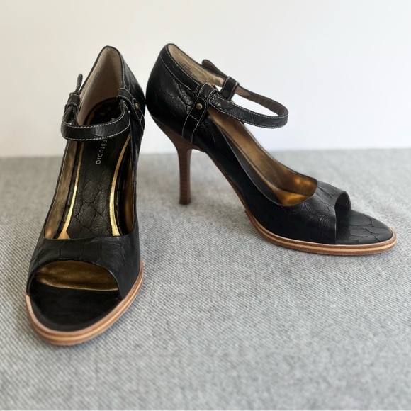 Nine West Studio Black Leather Peep Toe Heels Size 8 Mary Jane Pumps - Picture 4 of 14